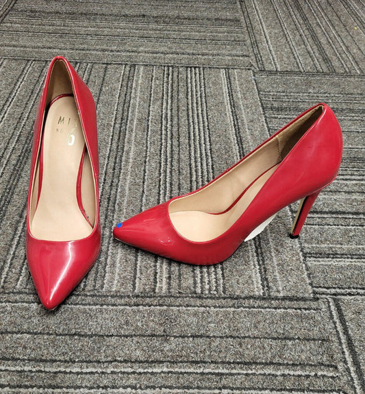 NEW Pump, Red, Size: 7