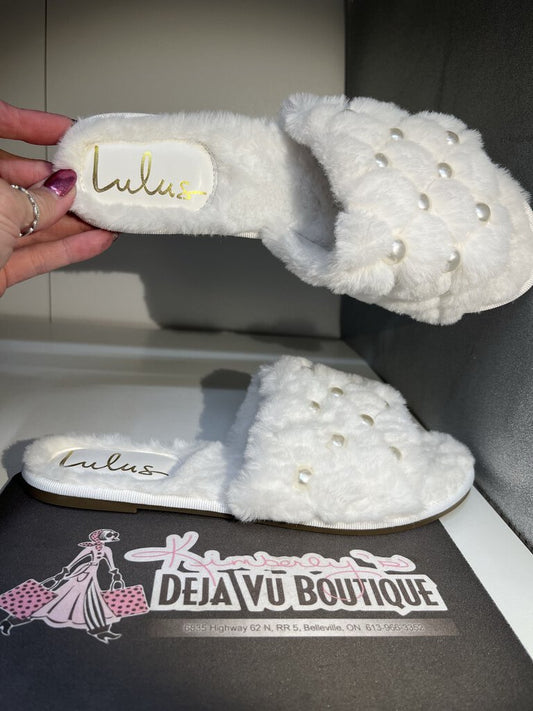 Lulus Fuzzy Pearl Slippers - Size 8.5