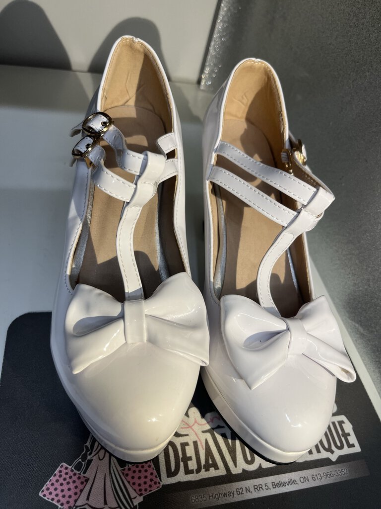 PinUp White Shoes (39)