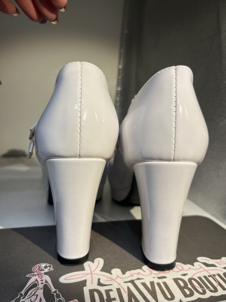 PinUp White Shoes (39)