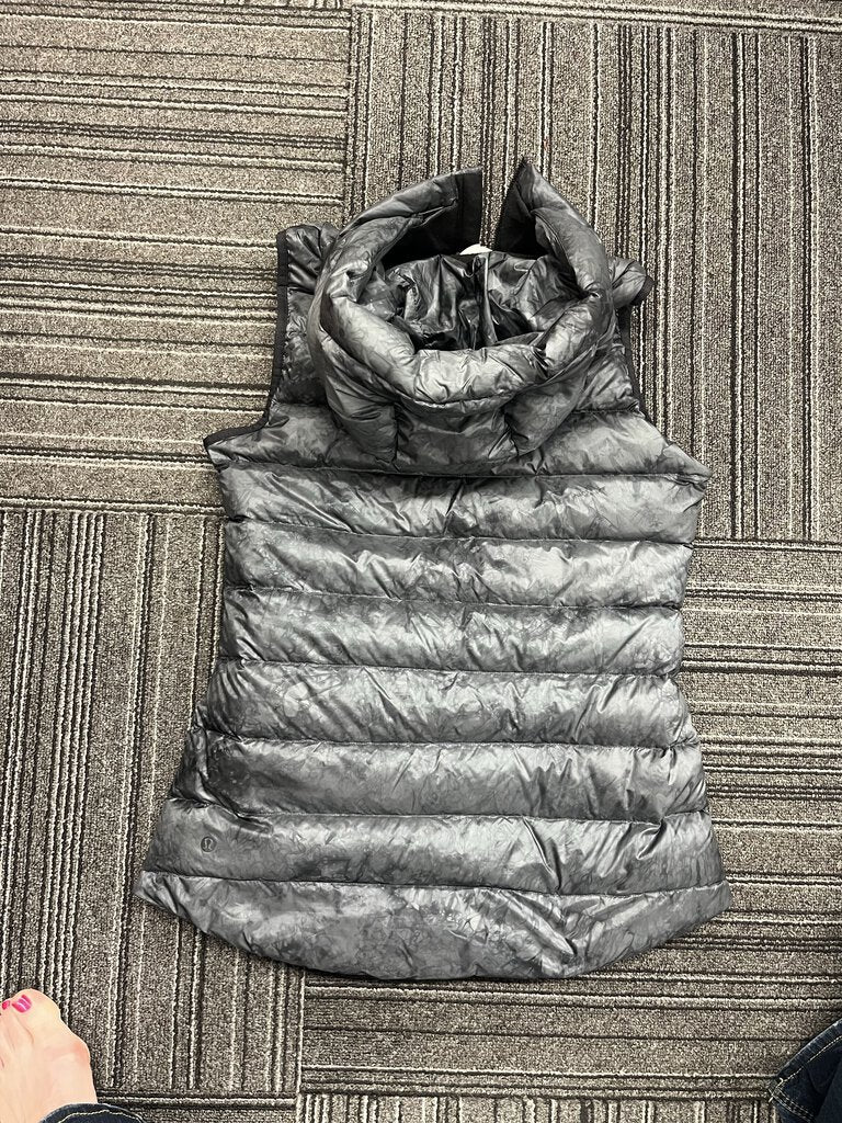 Lululemon Hooded Packable Vest (8)