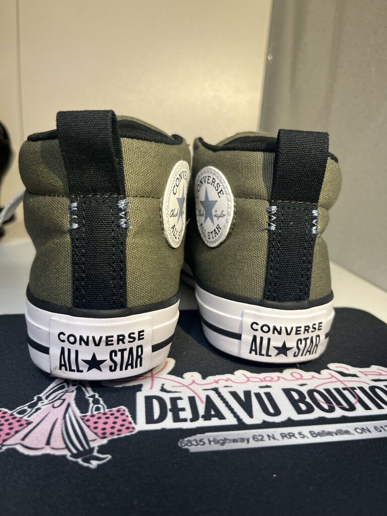 Converse Shoes M4 W6