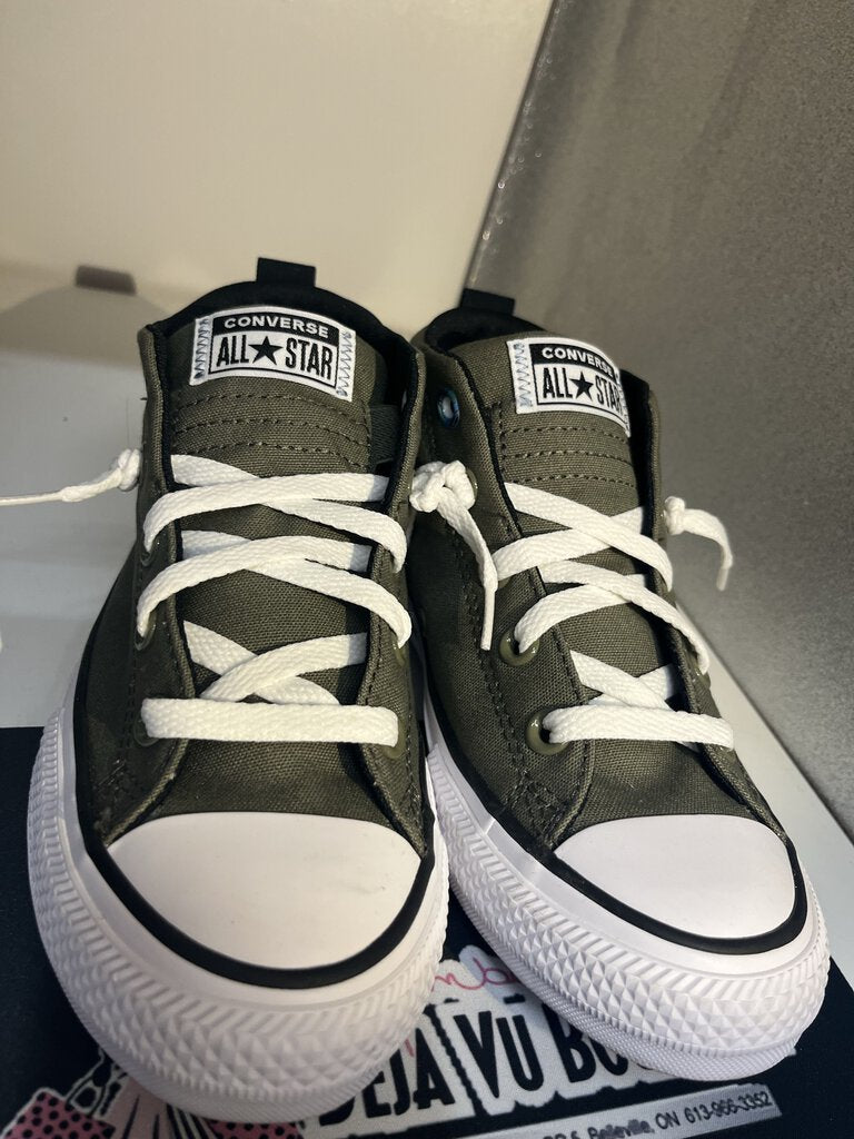 Converse Shoes M4 W6