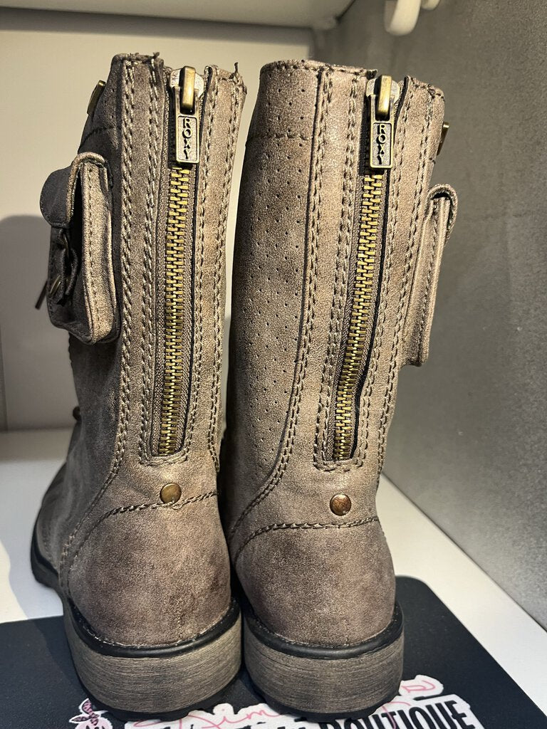 Roxy Pocket Boots (6.5)