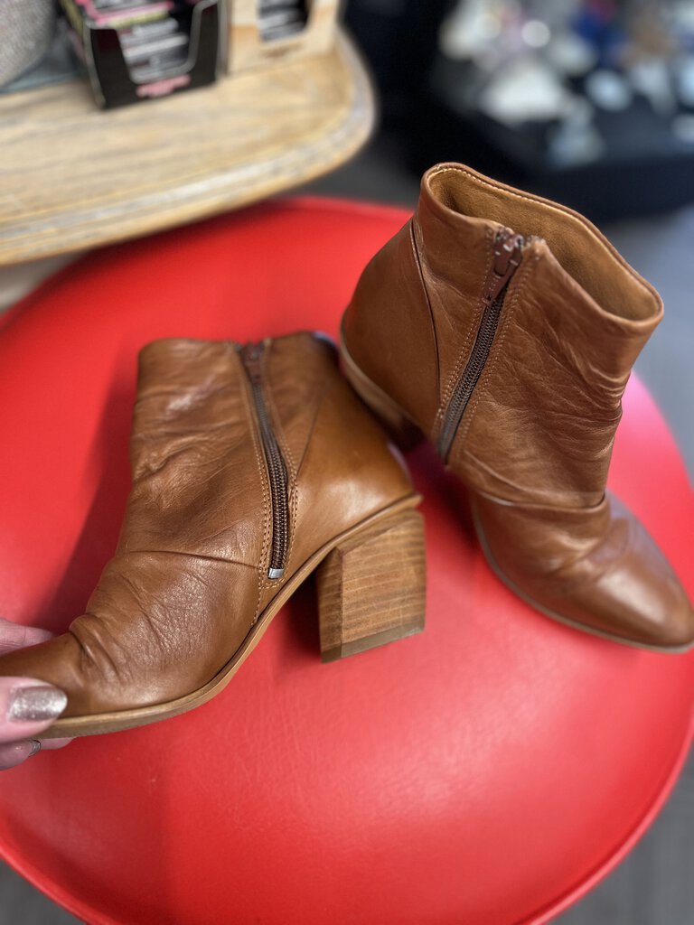 Miz Mooz Ankle Boots (6)