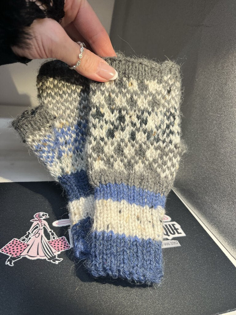 Handmade Wool Fingerless Gloves