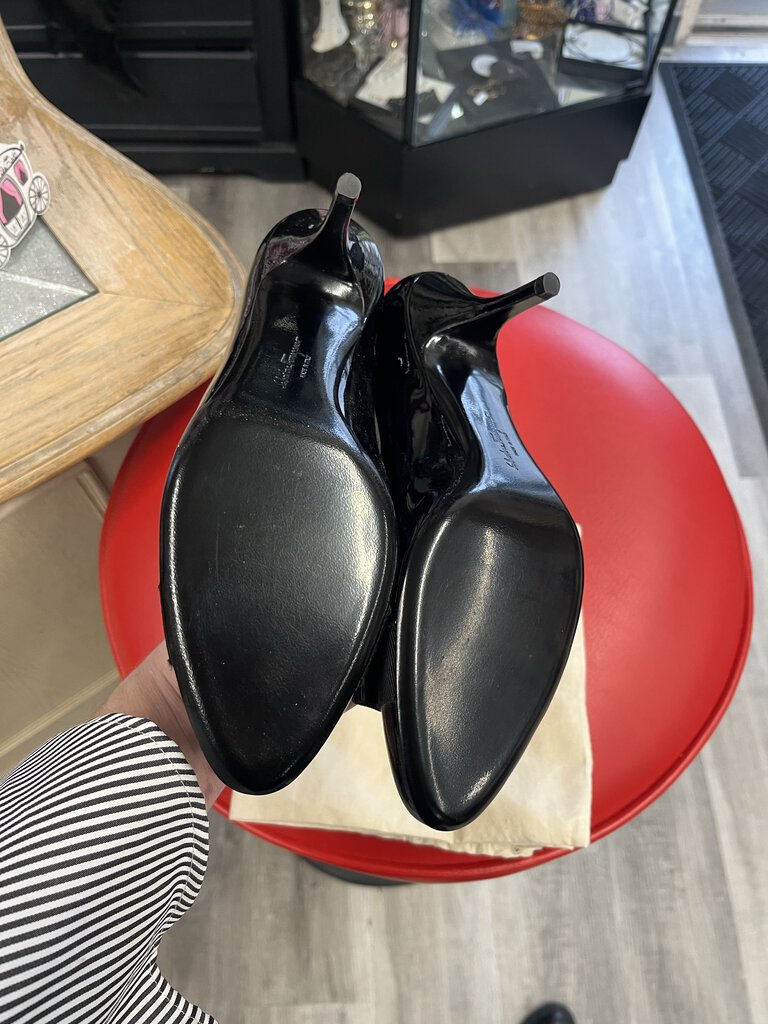 Salvatore Ferragamo Bow Toe (9.5)