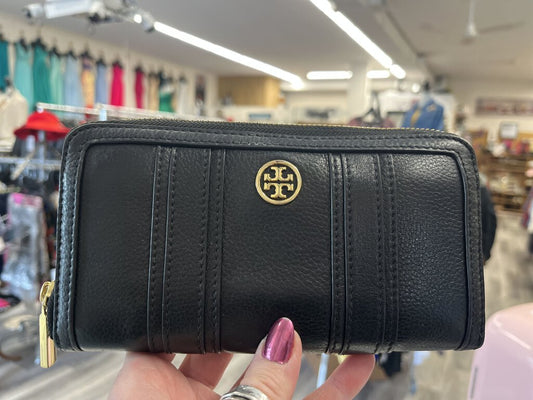 Tory Burch Leather Zip Wallet